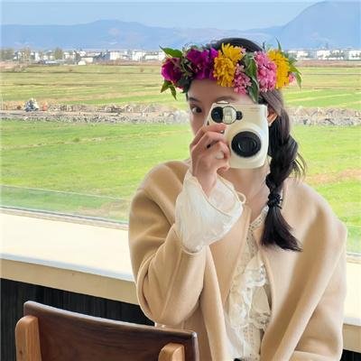独家爆料：当红男星私下抽烟，工作室紧急辟谣，连日来
