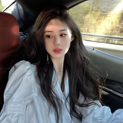 流量艺人离婚传闻疯传，深夜内幕曝光，服务器被挤瘫痪